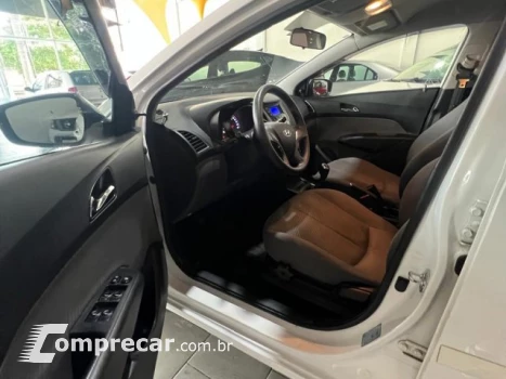 HB20S - 1.6 COMFORT PLUS 16V 4P MANUAL