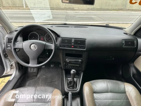 GOLF - 1.6 MI SPORTLINE 8V 4P MANUAL