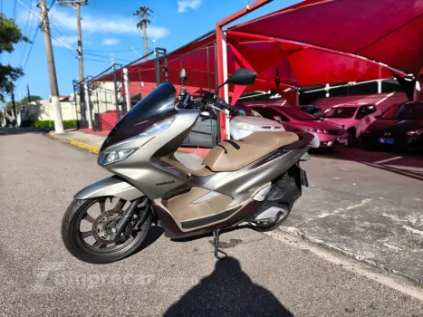 PCX 150 DLX