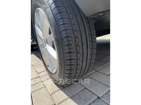 SANDERO 1.6 SL STEPWAY RIP CURL 16V FLEX 4P MANUAL