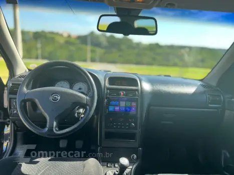 ASTRA 2.0 MPFI Advantage 8V