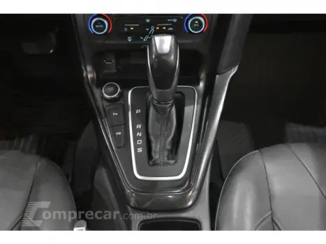 FOCUS HATCH - 2.0 TITANIUM 16V 4P POWERSHIFT