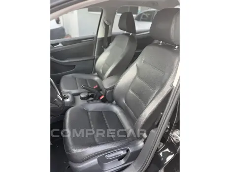 JETTA 2.0 COMFORTLINE FLEX 4P TIPTRONIC