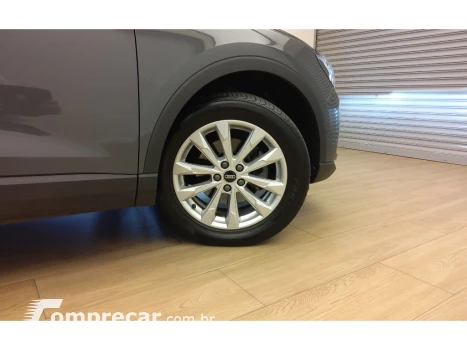 Q3 1.4 TFSI FLEX PRESTIGE PLUS S TRONIC