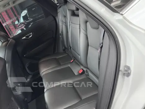 XC60 2.0 D5 DIESEL MOMENTUM AWD GEARTRONIC
