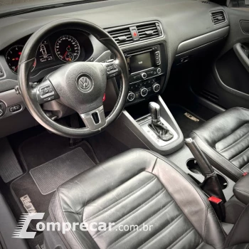 JETTA 2.0 TSI Highline 211cv