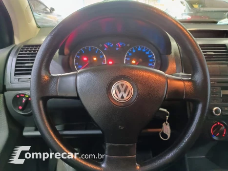 POLO SEDAN 1.6 MI 8V