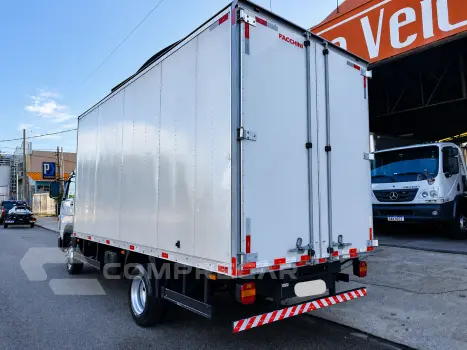 Delivery 8.160 + Baú Facchini