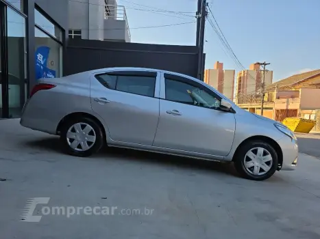 VERSA 1.0 12V FlexStart 4p Mec.