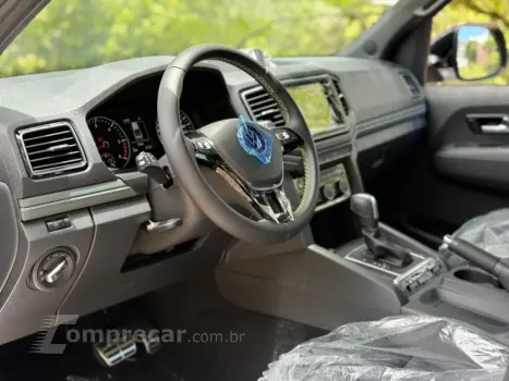 AMAROK 3.0 V6 TDI DIESEL BARRETOS 70 ANOS CD 4MOTION AUTOMÁT