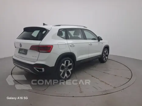 TAOS 1.4 250 TSI TOTAL FLEX HIGHLINE AUTOMÁTICO