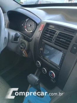 Tucson GL Automática