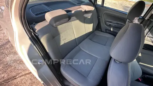 VOYAGE 1.0 12V MPI Totalflex