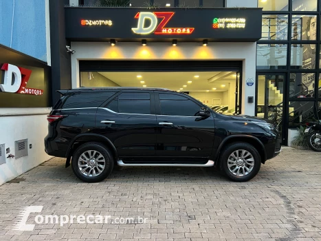 HILUX SW4 2.8 D-4d Turbo SRX 7L 4X4