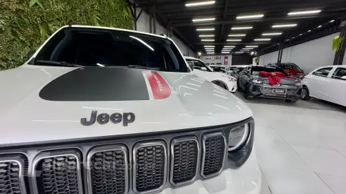 RENEGADE 1.3 T270 Turbo Trailhawk 4X4