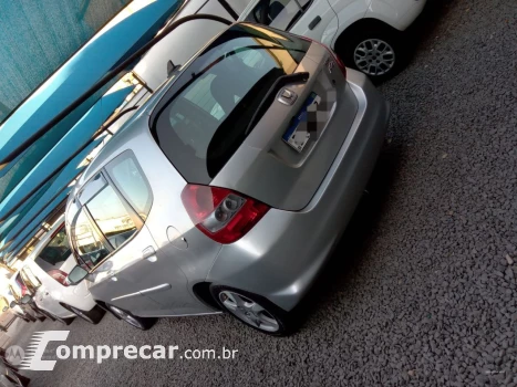 Fit 1.5 16V 4P EX