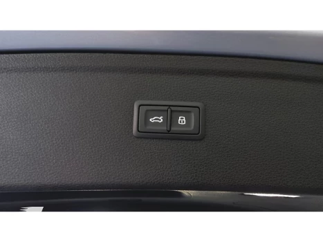 Q5 2.0 45 TFSI GASOLINA S LINE BLACK QUATTRO S TRONIC