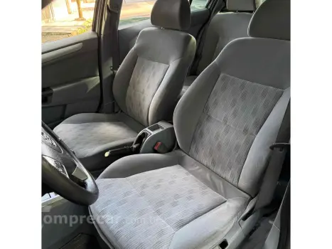 VECTRA 2.0 MPFI ELEGANCE 8V FLEX 4P MANUAL