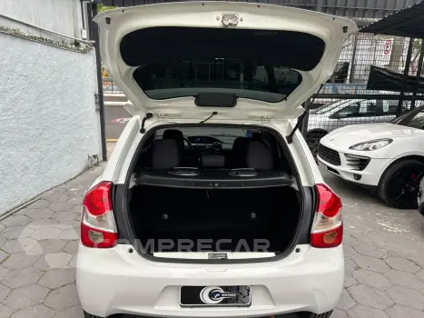 ETIOS 1.5 XS 16V FLEX 4P MANUAL