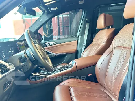 X7 X7 M60I 4.4 V8 BI-TB AUT.(HÍBRIDO)