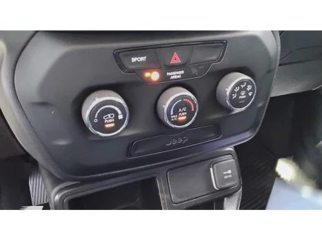 RENEGADE 1.8 16V FLEX 4P AUTOMÁTICO