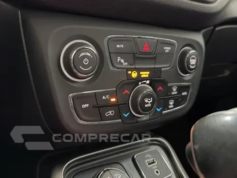 COMPASS 2.0 16V DIESEL LONGITUDE 4X4 AUTOMÁTICO