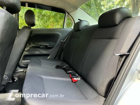 VOYAGE 1.0 MI TRENDLINE 8V FLEX 4P MANUAL