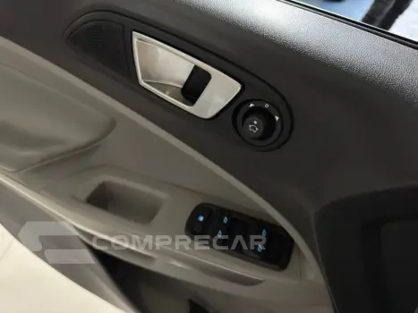 EcoSport TITANIUM 2.0 16V Flex 5p Aut.