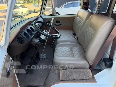 Kombi 1.6 Std 8V Gasolina 3P Manual