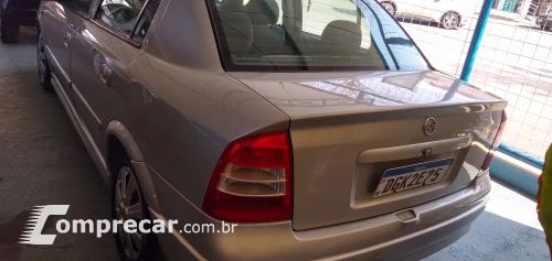 ASTRA 2.0 MPFI Expression Sedan 8V