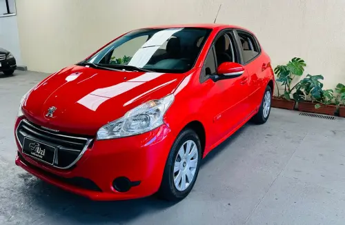 PEUGEOT 208 1.5 Active 8V 4 portas