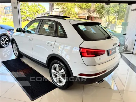 Q3 1.4 TFSI Ambiente Plus S Tronic