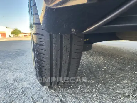 UP 1.0 TSI Move UP 12V