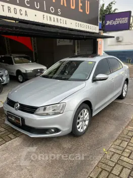 Volkswagen JETTA 2.0 Comfortline 4 portas