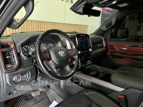 1500 5.7 V8 GASOLINA REBEL CD 4X4 AUTOMÁTICO