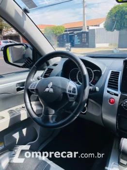 PAJERO 3.5 HPE 4X4 7 Lugares V6 24V