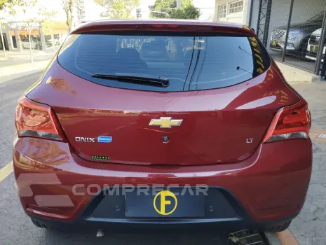 Onix Hatch 1.0 12V 4P FLEX LT