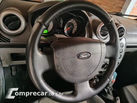 FIESTA 1.6 MPI Class Hatch 8V