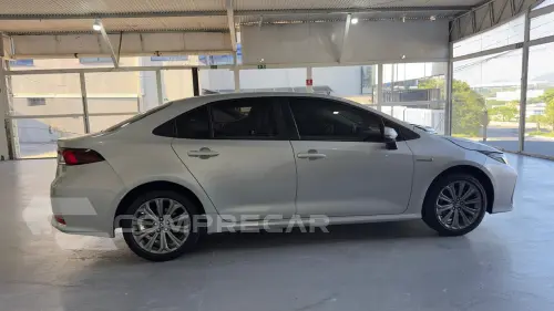 COROLLA 1.8 VVT-I Hybrid Altis