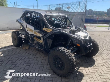 CAN-AM SSV Maverick