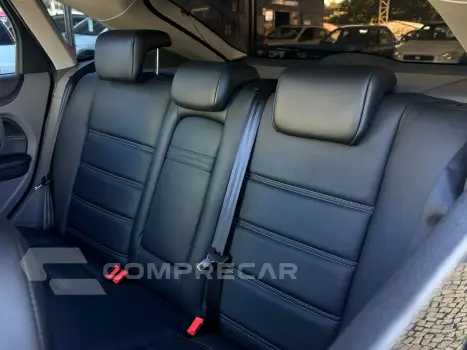 FOCUS 2.0 Titanium Hatch 16V