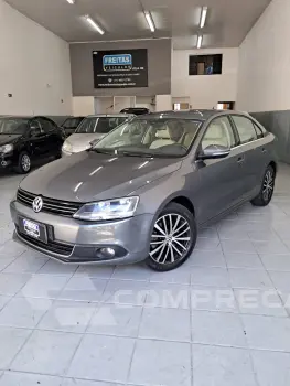 JETTA Highline 2.0 TSI 16V 4p Tiptronic