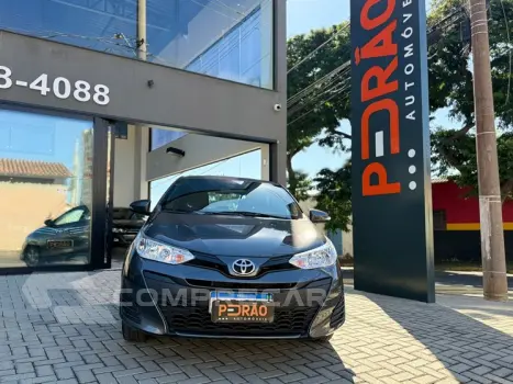 Toyota YARIS 4 portas