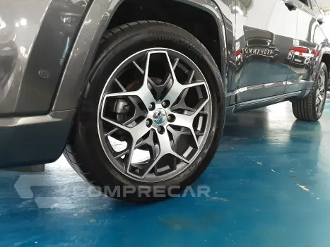 COMMANDER 1.3 T270 TURBO FLEX OVERLAND AT6