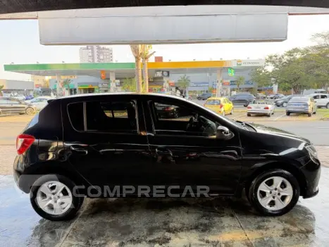 SANDERO - 1.6 DYNAMIQUE 8V 4P MANUAL