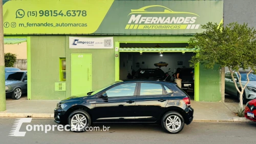 Volkswagen POLO 1.0 200 TSI Comfortline 4 portas