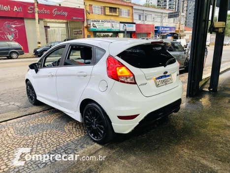 FIESTA 1.6 Titanium Hatch 16V
