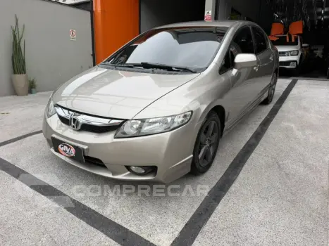 Honda Civic Sedan LXS 1.8/1.8 Flex 16V Mec. 4p 4 portas