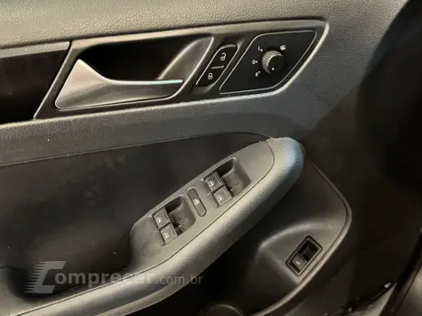 Jetta 2.0 Comfortline Flex 4P Tiptronic