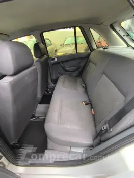 Gol City (Trend)/Titan 1.0 T. Flex 8V 4p